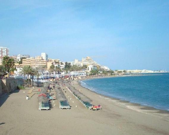 Estudio En Benalbeach Lejlighed Benalmádena Eksteriør billede